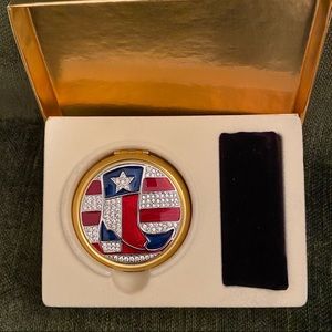 Vintage Estée Lauder “Lone Star” Powder Compact